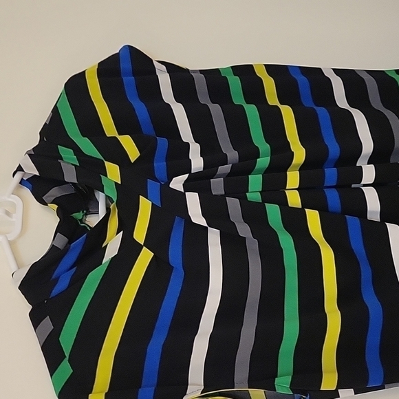 3/$30 WORTHINGTON Twisted Neck Striped Colorway Short Sleeve Blouse - Picture 3 of 8